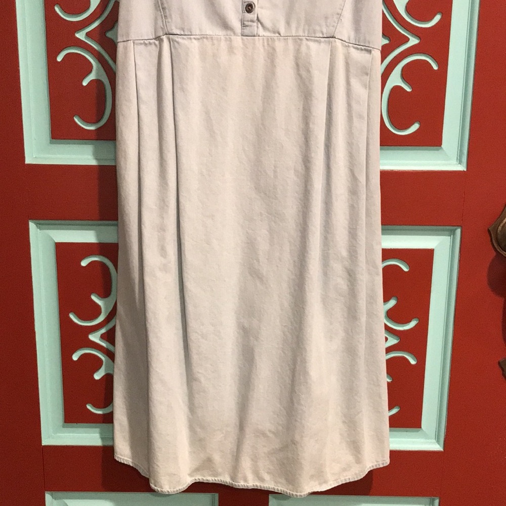 Light Wash Denim Maternity Dress size Medium - Picture 3 of 9